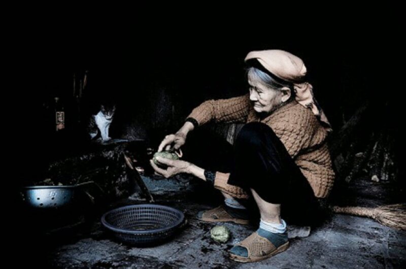 ảnh mẹ già tần tảo