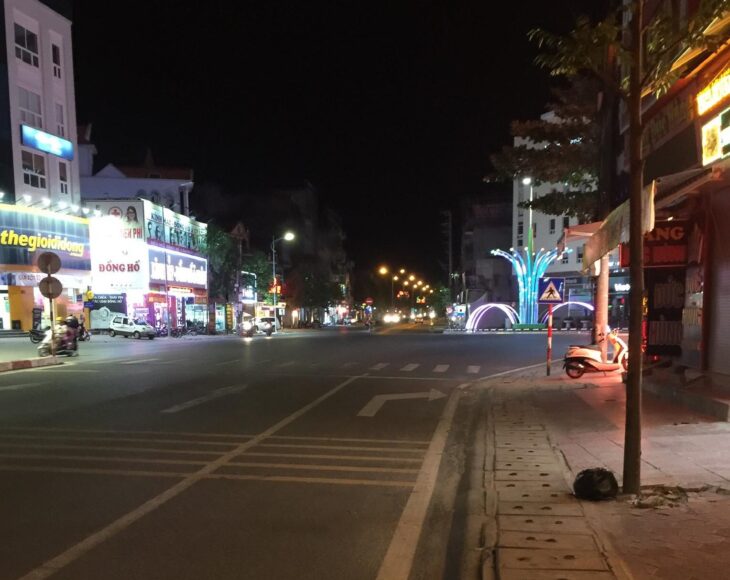 ảnh phố đêm buồn