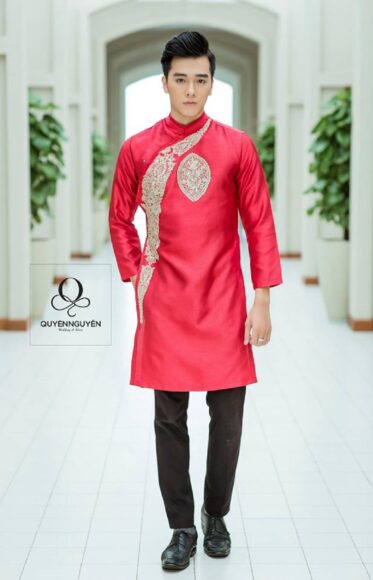 áo dài cách tân nam màu đỏ