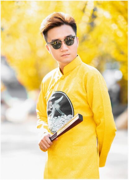 áo dài cách tân nam vàng