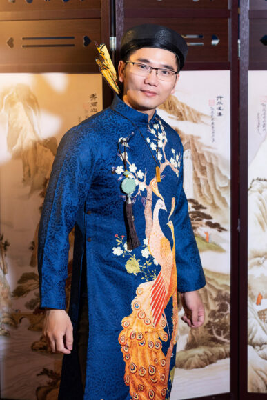 áo dài cách tân nam xanh dương