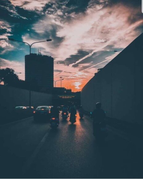 background buồn trong hoàng hôn