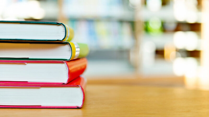 background sách đơn giản