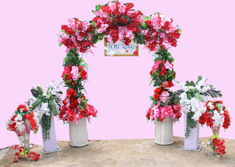 cổng hoa cưới đẹp cổ điển