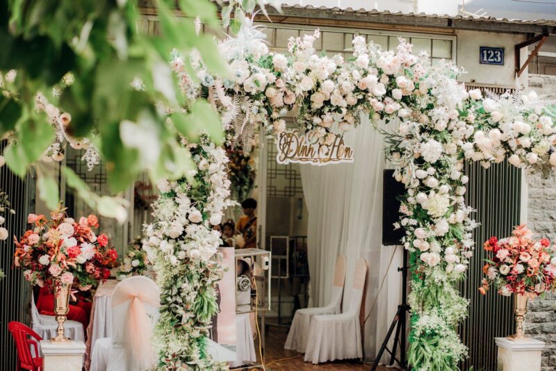 cổng hoa đám cưới đẹp lãng mạn