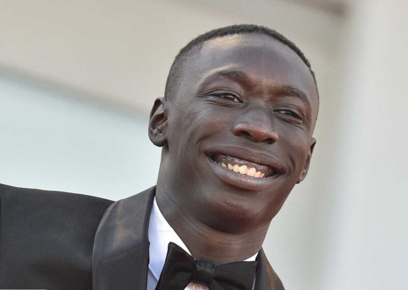 hình ảnh anh da đen cười