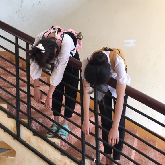 hình ảnh bất lực học sinh