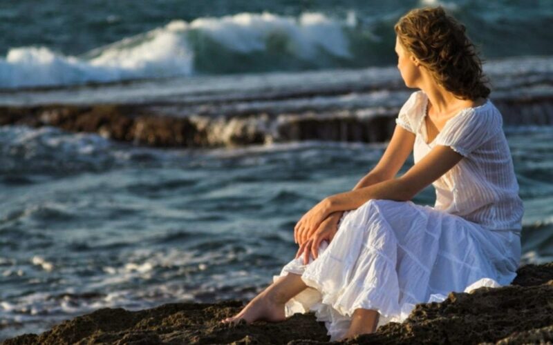 hình ảnh kết thúc tình yêu buồn một mình