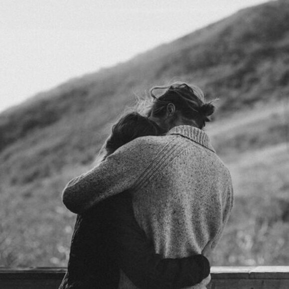 hình ảnh kết thúc tình yêu khóc