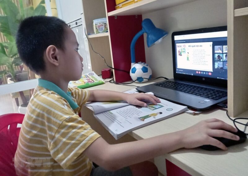 hình học bài trực tuyến