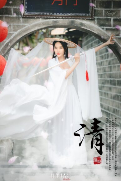 hình kiếm hiệp thướt tha