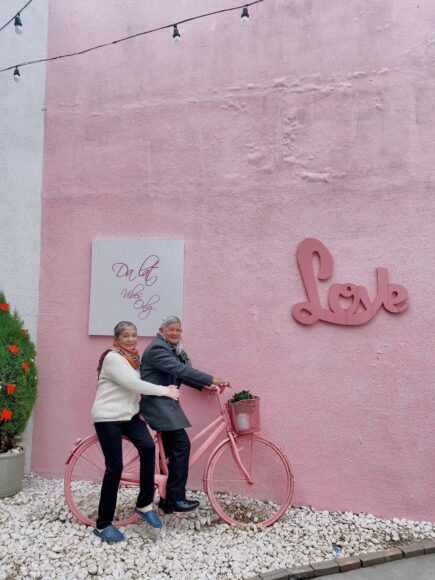 hình vợ chồng già ở đà lạt