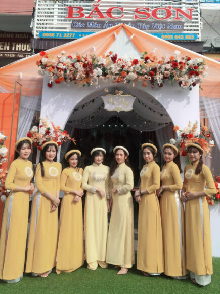 mẫu áo dài bưng quả đẹp nhất