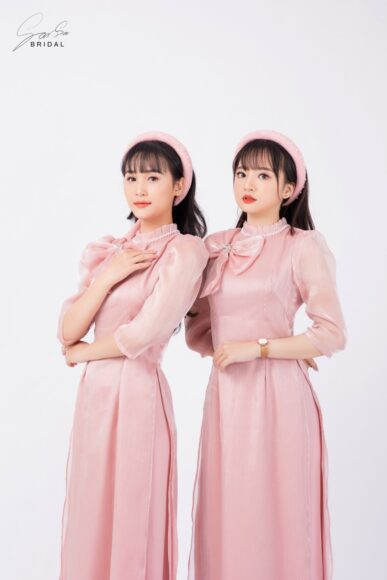 mẫu áo dài bưng quả màu hồng tinh tế