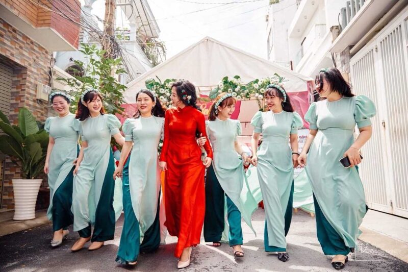 mẫu áo dài bưng quả xanh ngọc