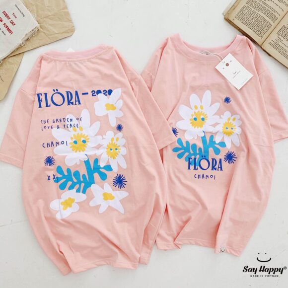 áo thun in hình bông hoa màu trắng