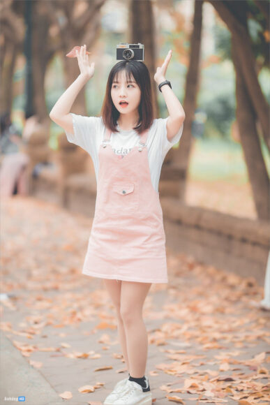 Hình nền điện thoại girl xinh cute váy ngắn