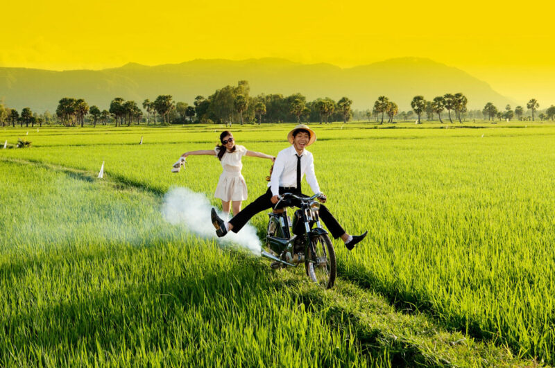 ảnh miền tây cặp đôi chụp ảnh