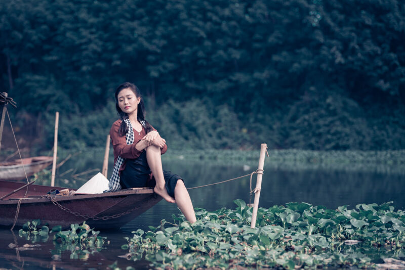 ảnh miền tây cô gái miền tây