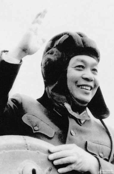 bức ảnh nụ cười chiến thắng của bác võ nguyên giáp