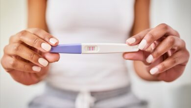 Hình ảnh que thử thai 2 vạch