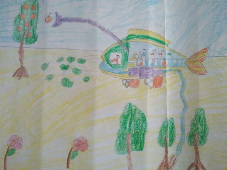 Vẽ tranh ý tưởng trẻ thơ xe hái trái cây