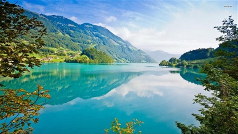 ảnh dòng sông trong xanh