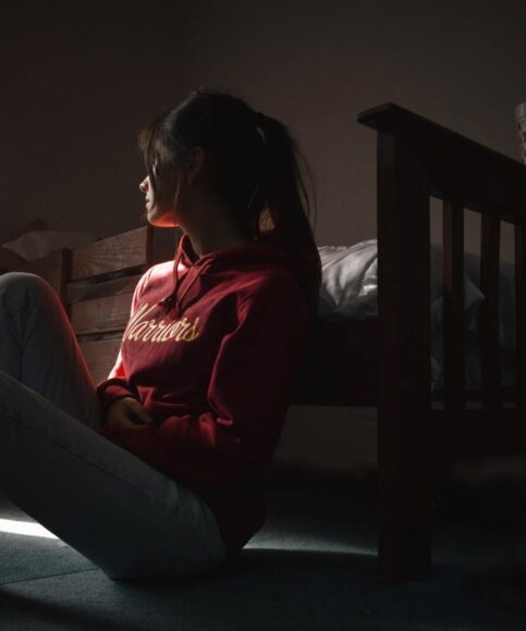 ảnh nhớ người yêu buồn bã