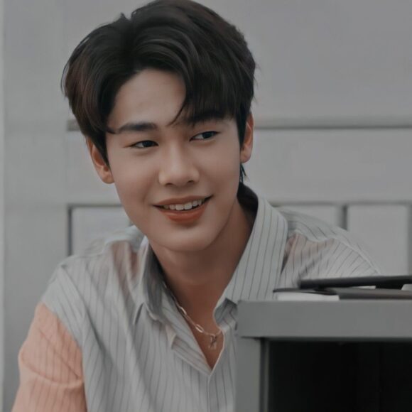 ảnh Ren F4 đẹp trai