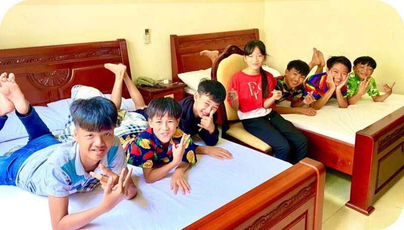 hình Anh Ba Phải TV ở khách sạn