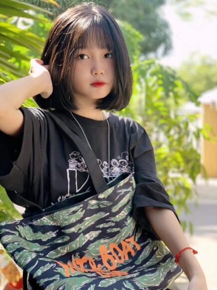 Hình ảnh gái 2k10 tóc ngắn ngang vai