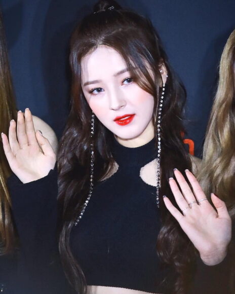 Hình ảnh Nancy tóc dài