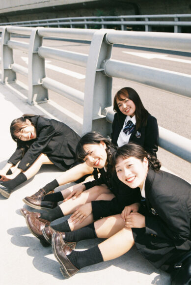 Hình ảnh nhóm bạn thân 4 người cute