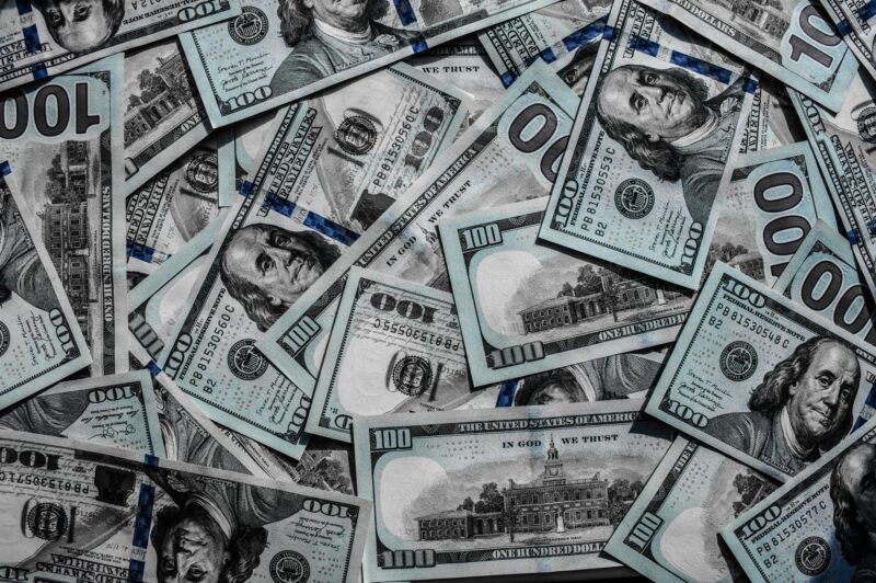 Hình ảnh tiền Đô màu đen trắng