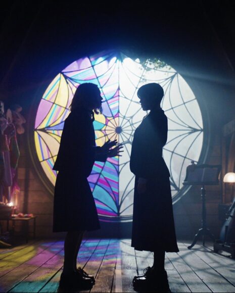 Hình ảnh Wednesday đậm chất ma mị