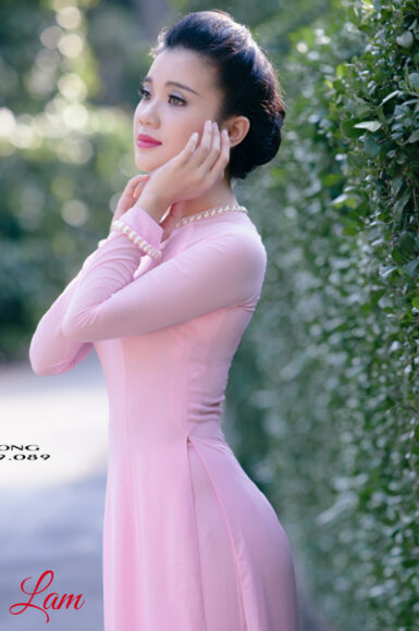 hình người đẹp mặc áo dài