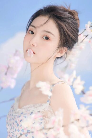 hình người đẹp ngây thơ