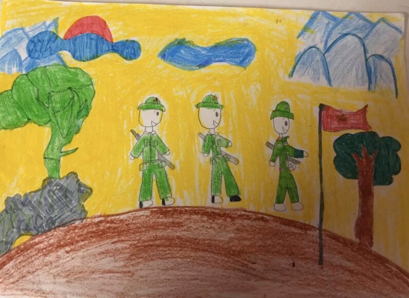 Vẽ tranh chú bộ đội và lá cờ Tổ Quốc