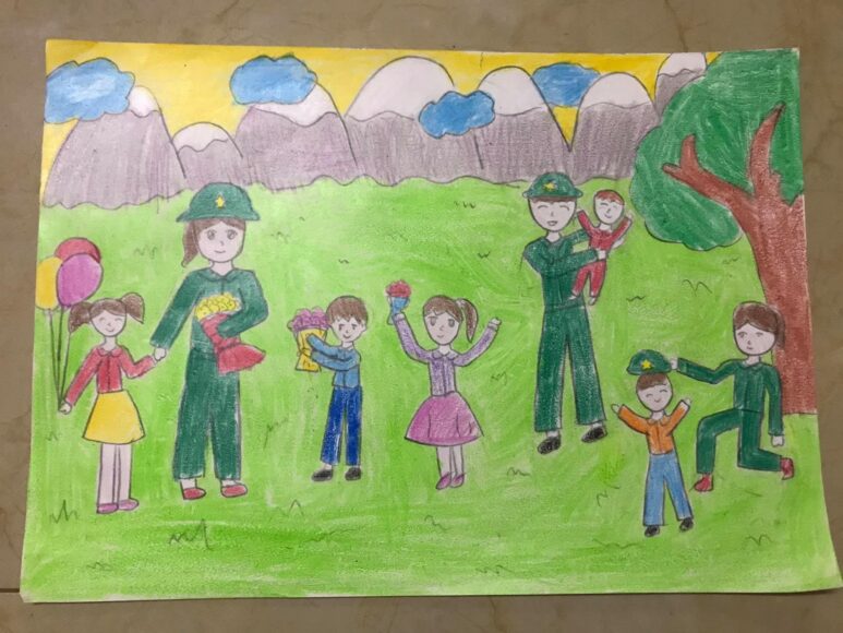 Vẽ tranh chú bộ đội vui chơi cùng các em thiếu nhi