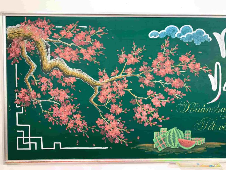 Vẽ bảng Tết hoa đào dưa hấu đỏ