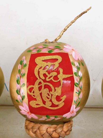 Vẽ dừa chưng tết dâng bàn thờ