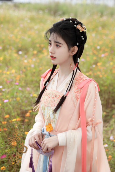 Ảnh Cúc Tịnh Y đẹp nhất làm hình nền điện thoại