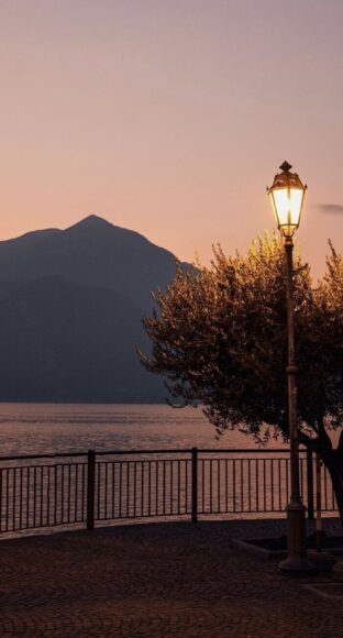 ảnh nền đèn đường chill buồn