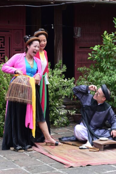 ảnh thị mầu đối đáp cùng phsu ông