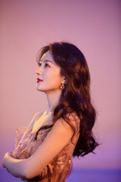 hình ảnh Triệu Lệ Dĩnh góc nghiêng xinh đẹp