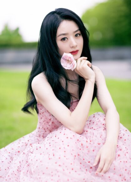 Hình ảnh Triệu Lệ Dĩnh mới nhất