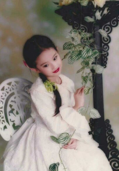 hình Lưu Diệc Phi lúc còn nhỏ