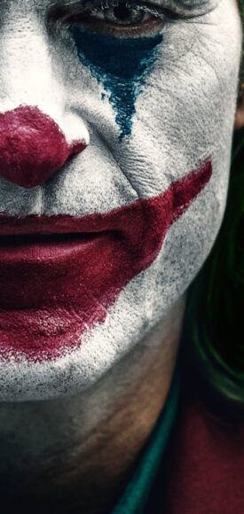 hình nền cho màn hình đục lỗ nửa khuôn mặt của Joker