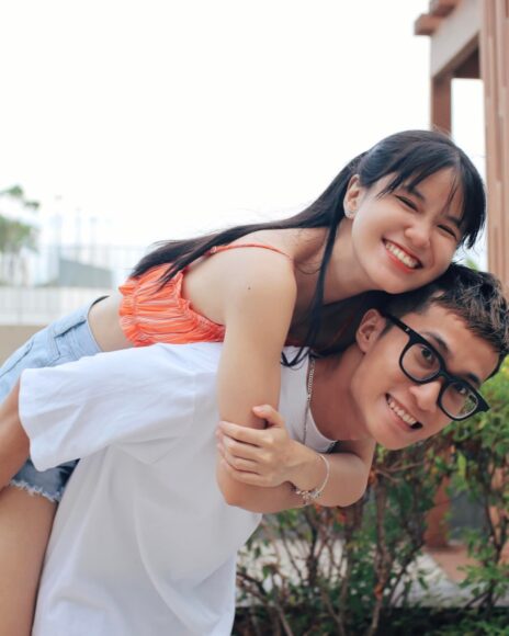 Hình ảnh Đích Lép cõng Tizi