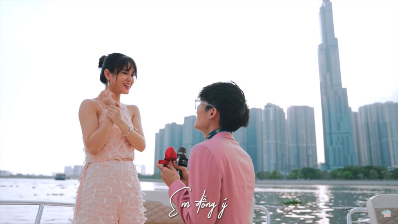 Tizi Đích Lép với màn cầu hôn cực lãng mạn